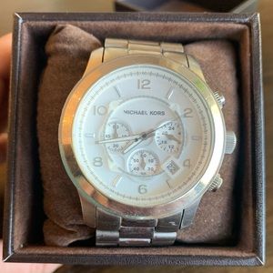 Michael Kors Oversized Runway chronograph watch